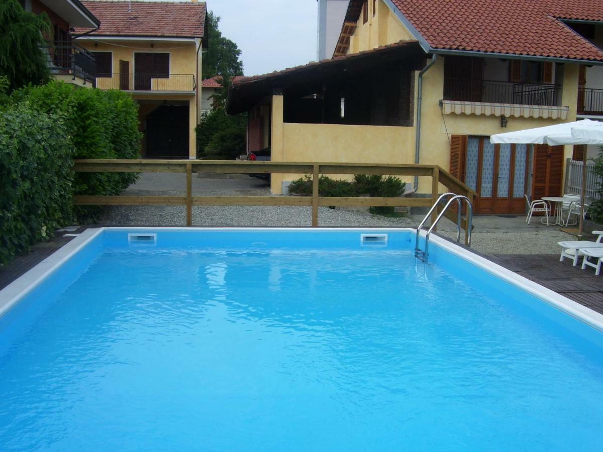 La Cascina Bed & Breakfast Aglie Luaran gambar