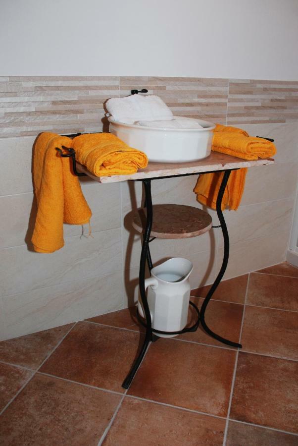 La Cascina Bed & Breakfast Aglie Luaran gambar