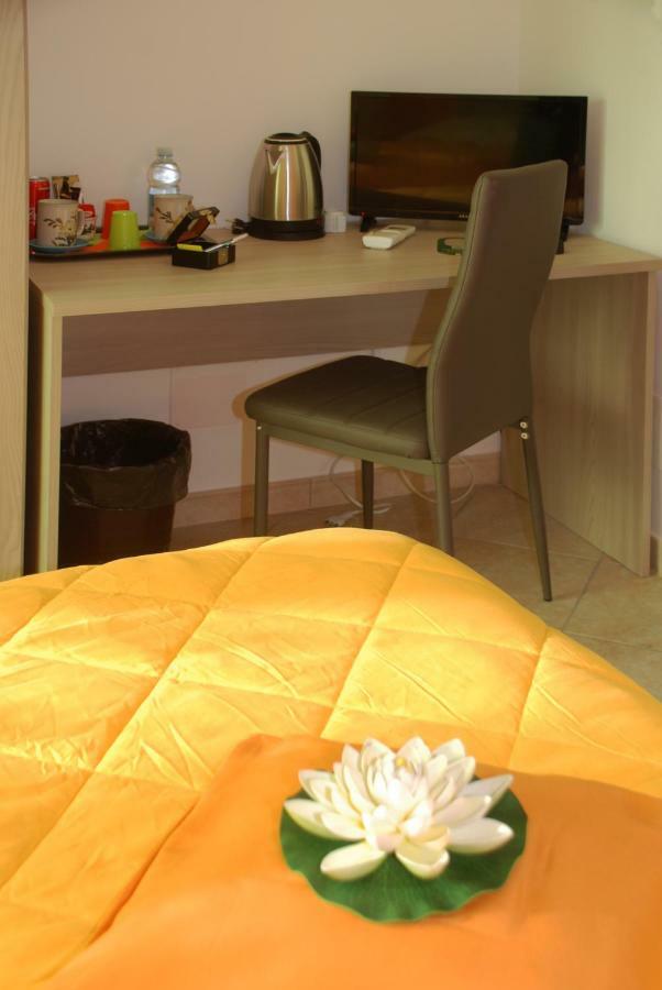 La Cascina Bed & Breakfast Aglie Luaran gambar